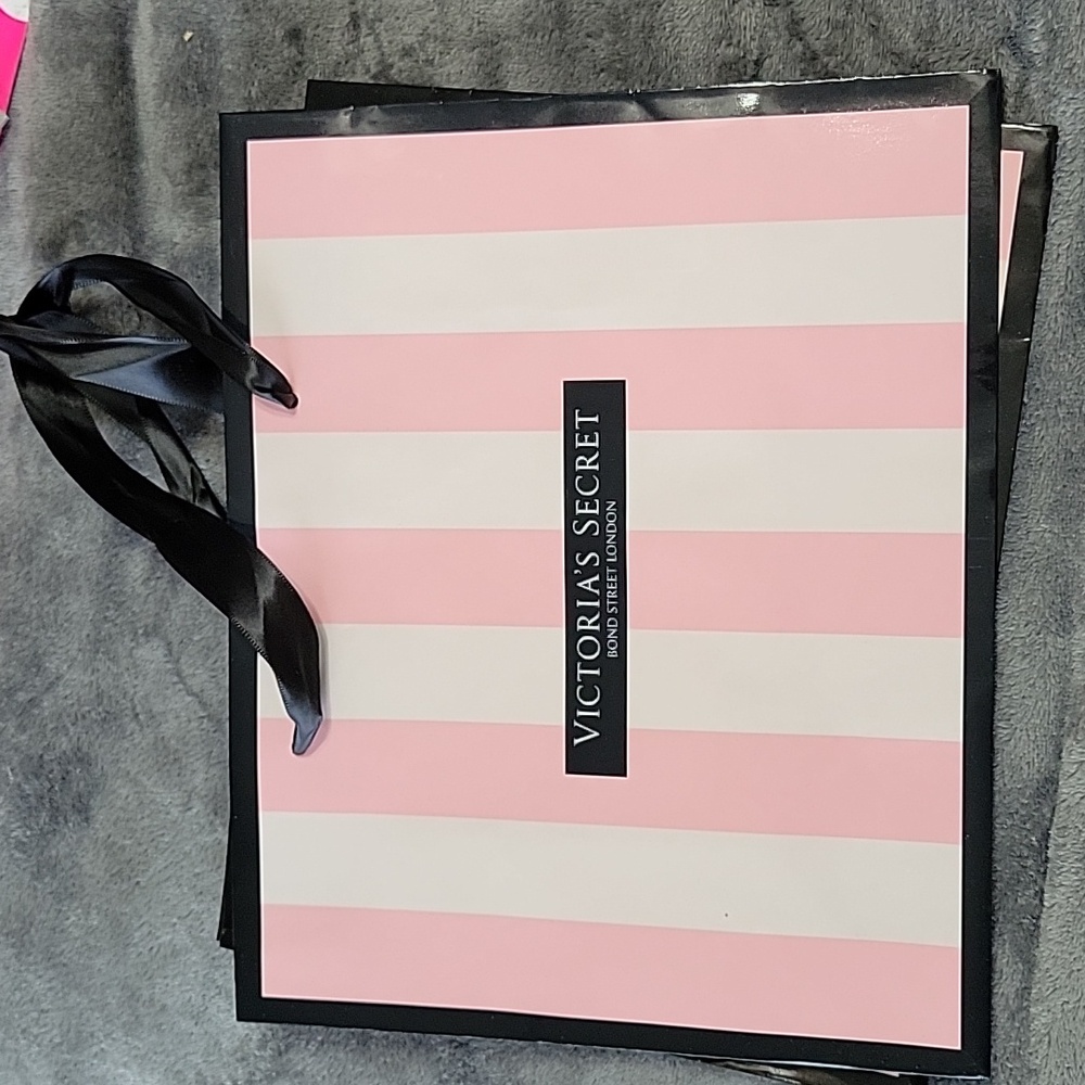 VS Classic Bag Lot